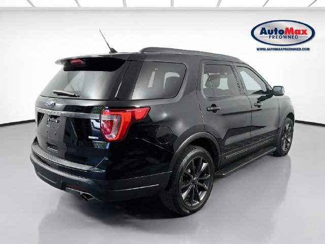 Used 2019 Ford Explorer XLT w/ XLT Sport Appearance Package AWD/4WD image 2