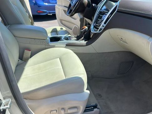 Used 2016 Cadillac SRX Luxury w/ Driver Awareness Package FWD image 32