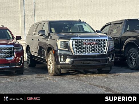 Used 2022 GMC Yukon XL Denali w/ Denali Ultimate Package RWD image 1