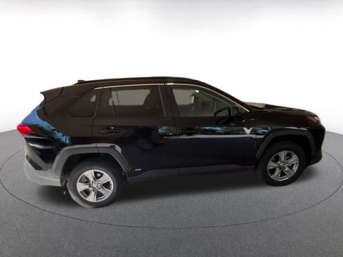 Used 2025 Toyota RAV4 LE image 16