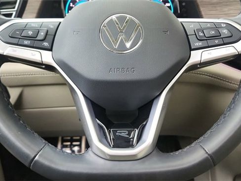 Used 2025 Volkswagen Atlas SEL Premium R-Line image 45