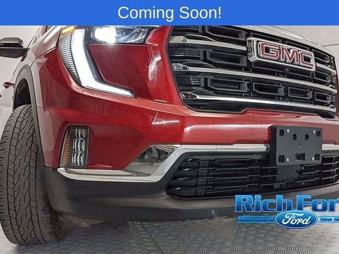Used 2024 GMC Acadia Elevation AWD/4WD image 23