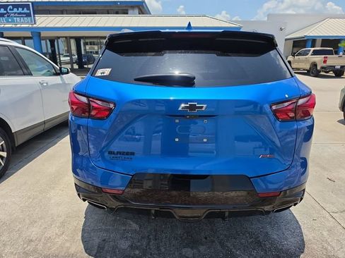 Used 2021 Chevrolet Blazer RS w/ Enhanced Convenience Package FWD image 4