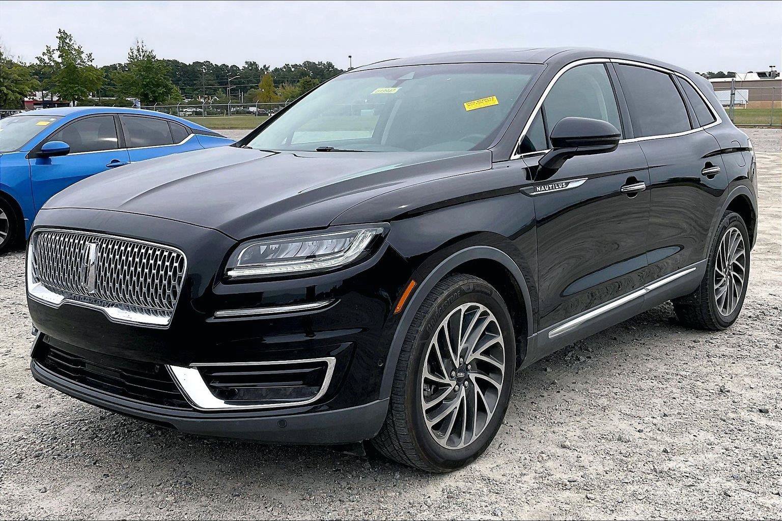 Used 2020 Lincoln Nautilus Reserve w/ Equipment Group 201A AWD/4WD image 2