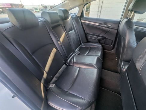 Used 2019 Honda Civic EX-L image 17