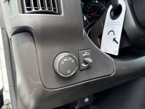 New 2026 Chevrolet Express 3500 Extended RWD image 13