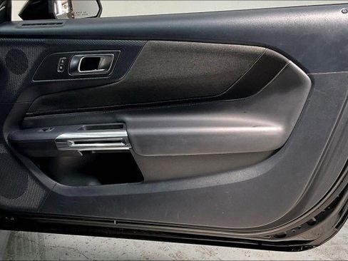 Used 2024 Ford Mustang Coupe image 23