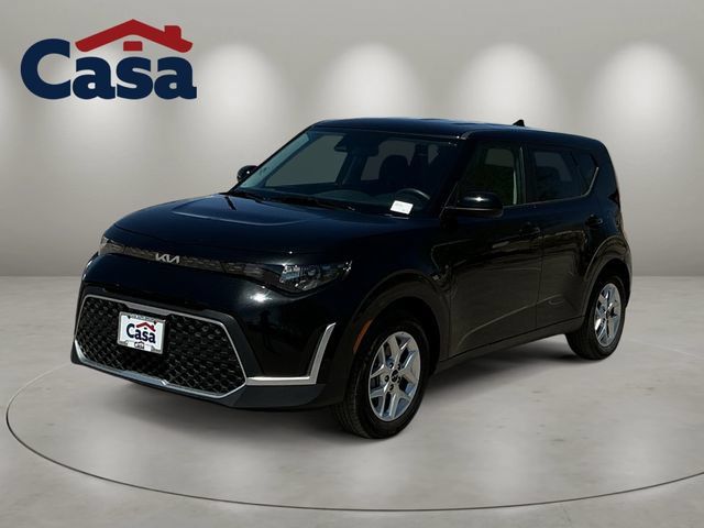 Certified 2025 Kia Soul LX w/ LX Technology Package FWD image 1