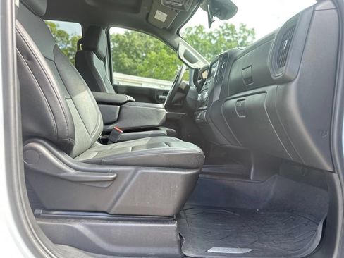 Used 2025 GMC Sierra 2500 Pro AWD/4WD image 25
