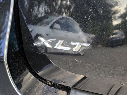 Used 2020 Ford Explorer XLT w/ Equipment Group 202A AWD/4WD image 9