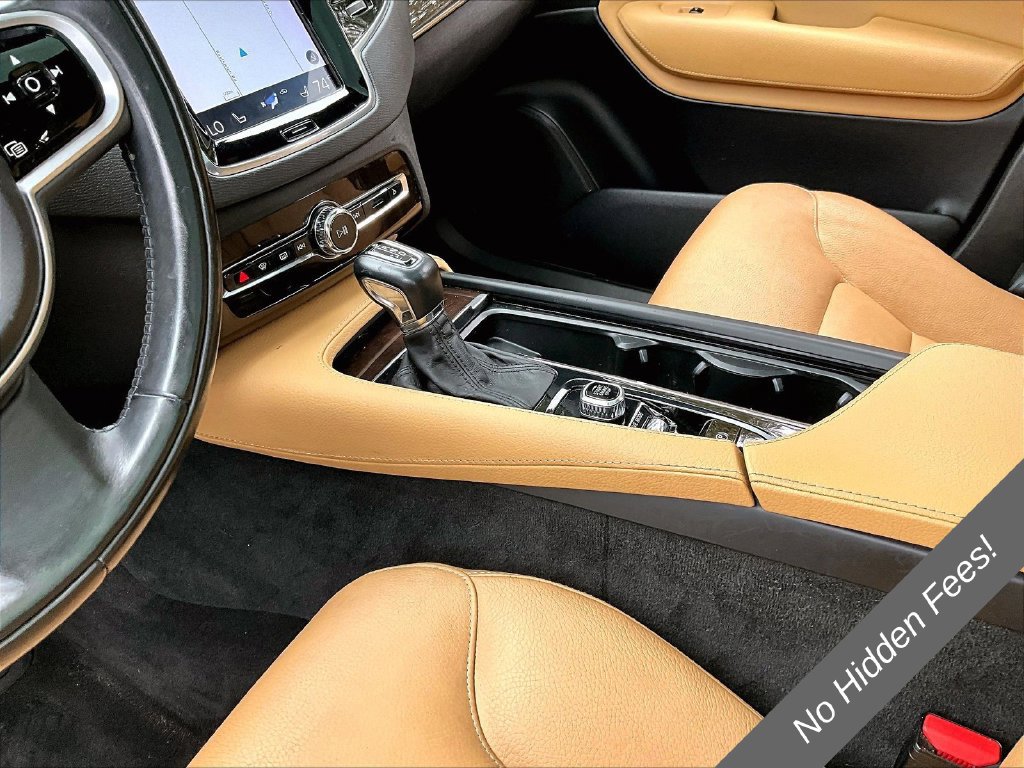 Used 2018 Volvo XC90 T6 Momentum w/ Convenience Package AWD/4WD image 13