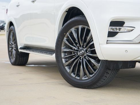 Certified 2024 INFINITI QX80 Premium Select w/ Cargo Package image 2