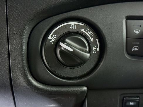 Used 2023 Nissan Frontier PRO-4X w/ Pro Convenience Package image 35