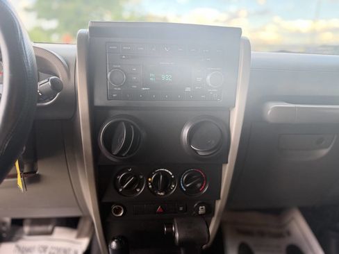 Used 2007 Jeep Wrangler Unlimited X AWD/4WD image 13