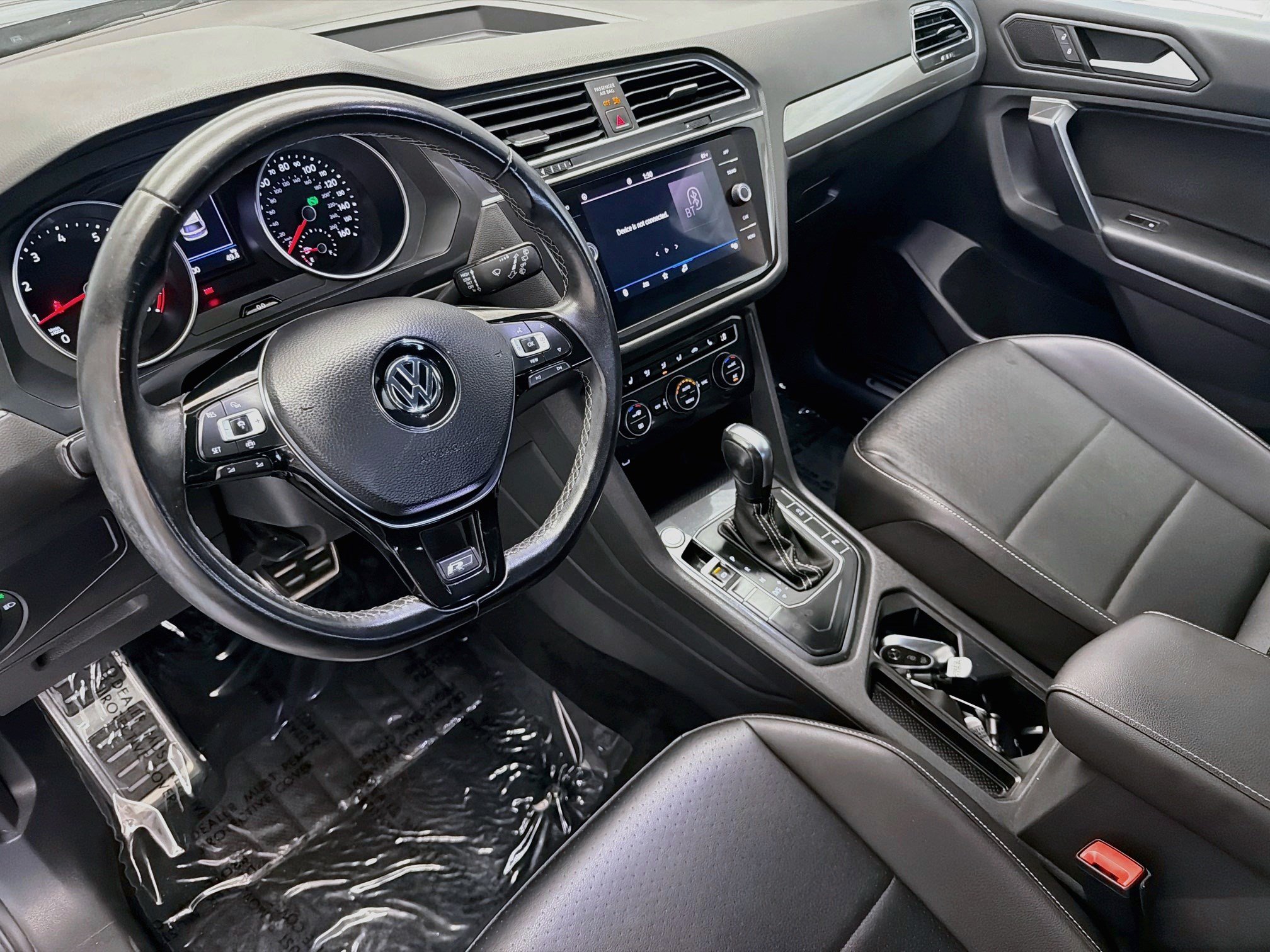 Used 2021 Volkswagen Tiguan SE R-Line FWD image 7