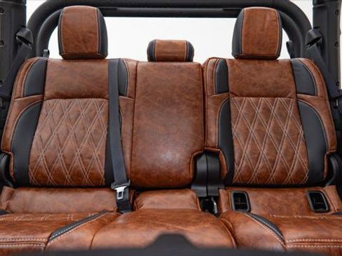 Used 2026 Jeep Gladiator Sport image 35