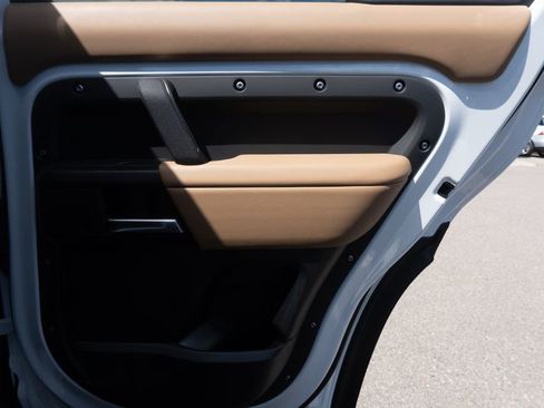 New 2025 Land Rover Defender 110 V8 image 25