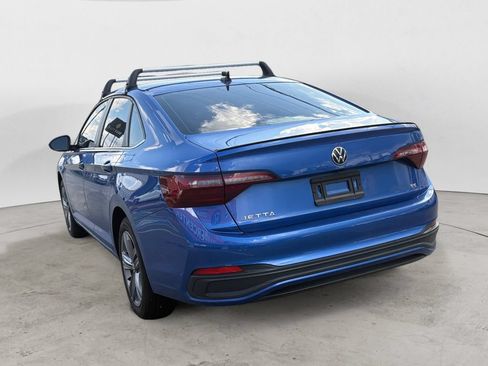 Used 2023 Volkswagen Jetta SE FWD image 5