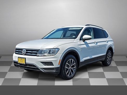 Used 2019 Volkswagen Tiguan SE AWD/4WD image 3