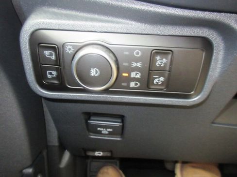 New 2025 Ford Bronco Badlands image 30