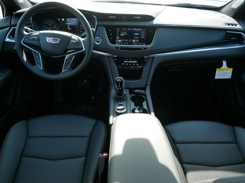 Used 2026 Cadillac XT5 Premium Luxury w/ LPO, Floor Liner Package AWD/4WD image 8