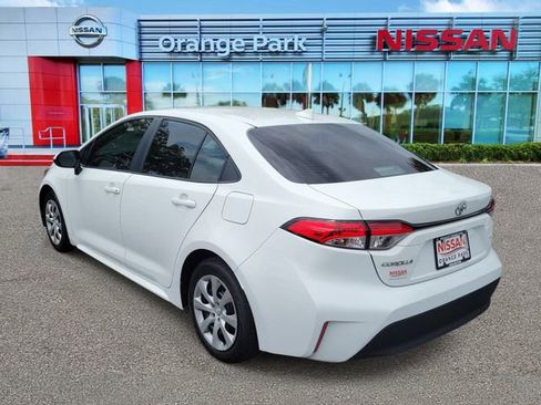 Used 2024 Toyota Corolla LE FWD image 3