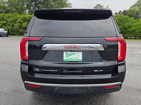 Certified 2022 GMC Yukon XL SLT w/ SLT Premium Package AWD/4WD image 10