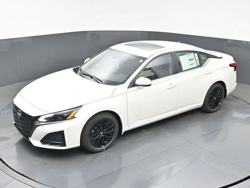 New 2026 Nissan Altima 2.5 SV w/ SV Special Edition Package FWD image 28