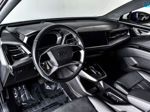 Used 2023 Audi Q4 e-tron Prestige AWD/4WD image 17