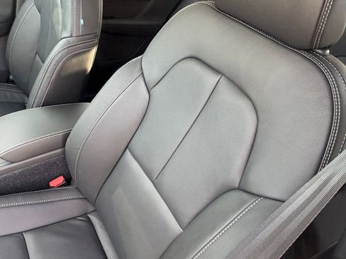 New 2026 Volvo XC40 B5 Core w/ Protection Package Premier image 18