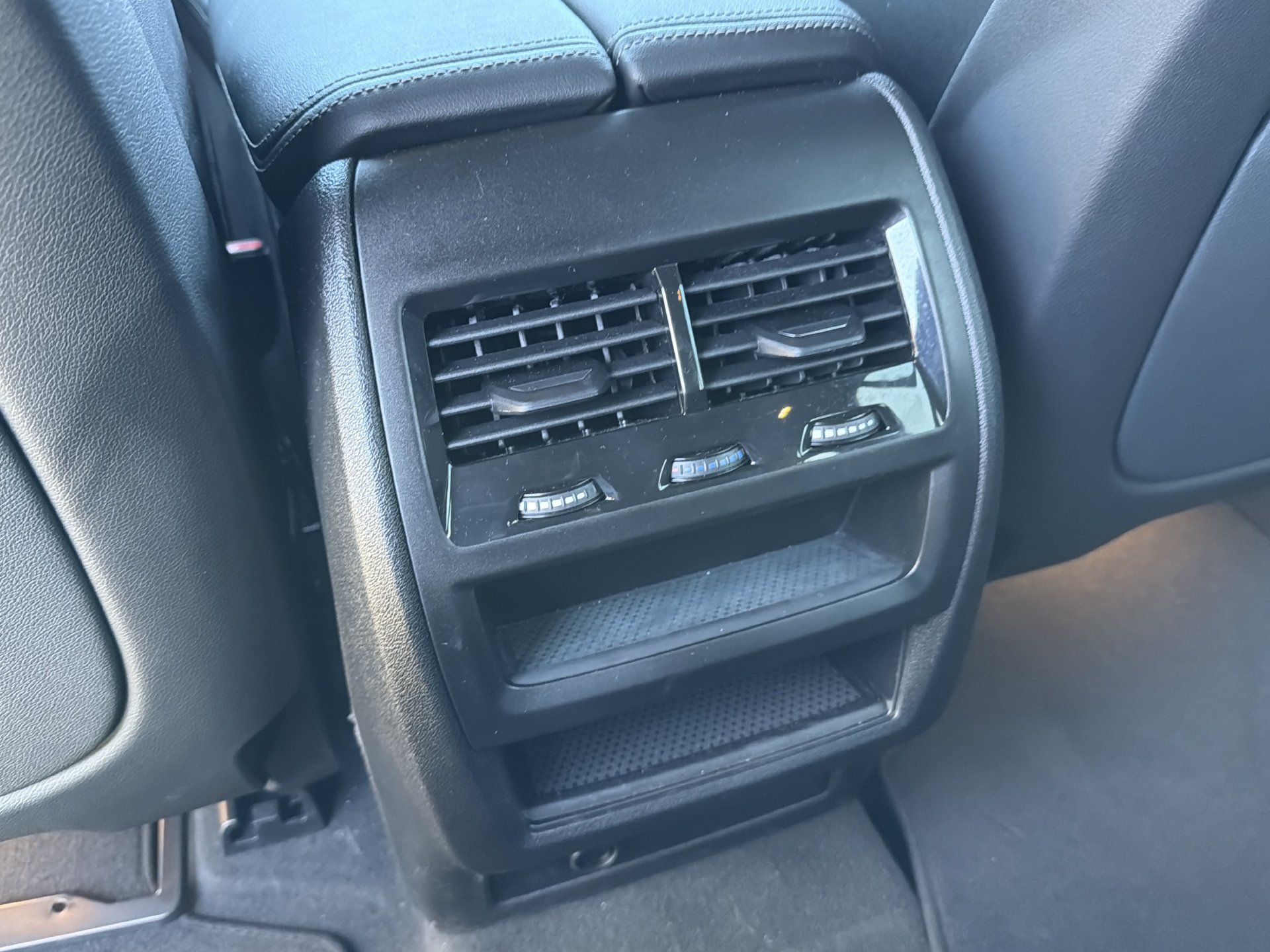 Used 2025 BMW X5 xDrive40i AWD/4WD image 19