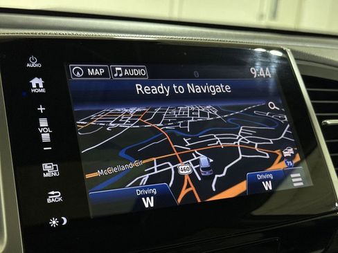 Used 2017 Honda Pilot Touring image 14