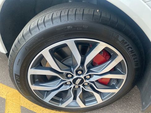 Used 2024 Cadillac XT5 Sportv w/ Technology Package image 3