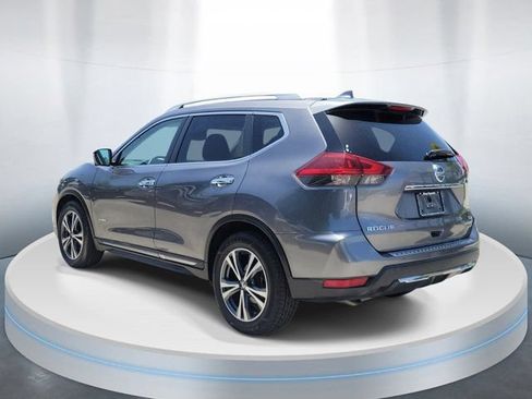 Used 2018 Nissan Rogue SL w/ Premium Package FWD image 3