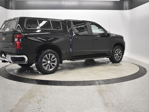 Used 2022 Chevrolet Silverado 1500 LT image 11