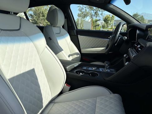 Certified 2025 Genesis G70 3.3T Advanced w/ Sport Prestige Package RWD image 26