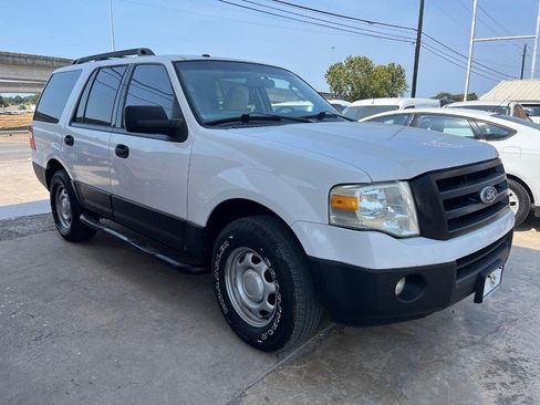 Used 2011 Ford Expedition XL RWD image 3