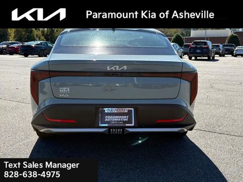 New 2025 Kia K4 LXS image 5