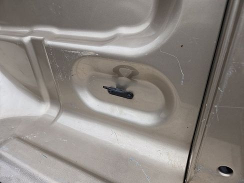 Used 2011 Ford F150 XLT w/ XLT Convenience Pkg image 38