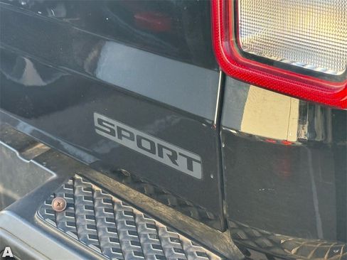 Used 2020 Jeep Gladiator Sport w/ Trailer Tow Package image 13