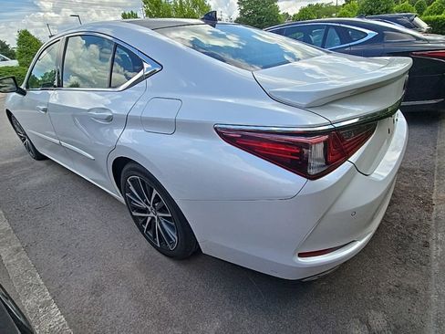 Used 2022 Lexus ES 350 w/ Premium Package FWD image 5