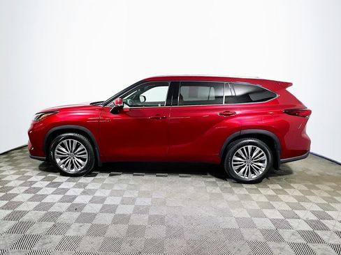 Used 2022 Toyota Highlander Platinum AWD/4WD image 4