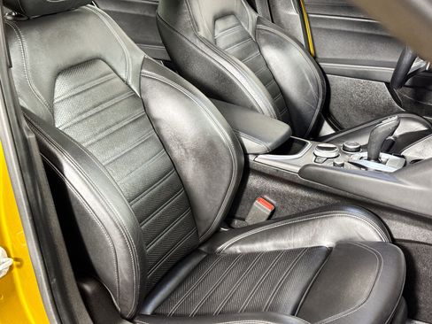 Used 2022 Alfa Romeo Giulia Veloce image 39