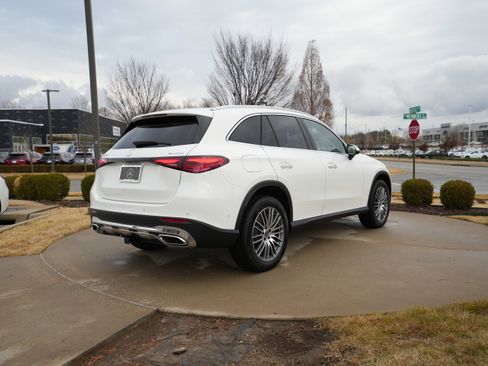 New 2026 Mercedes-Benz GLC 300 4MATIC image 7