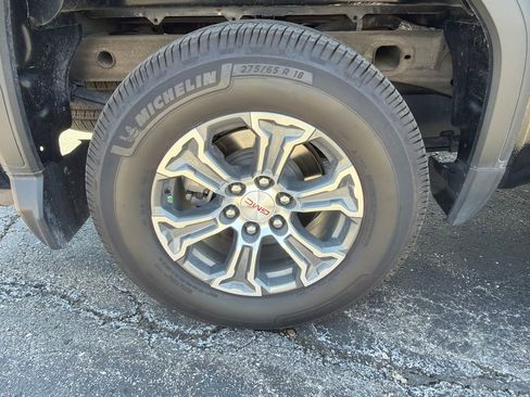 Used 2023 GMC Sierra 1500 SLE w/ LPO, GMC Protection Package AWD/4WD image 6