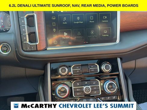 Used 2023 GMC Yukon XL Denali Ultimate AWD/4WD image 8