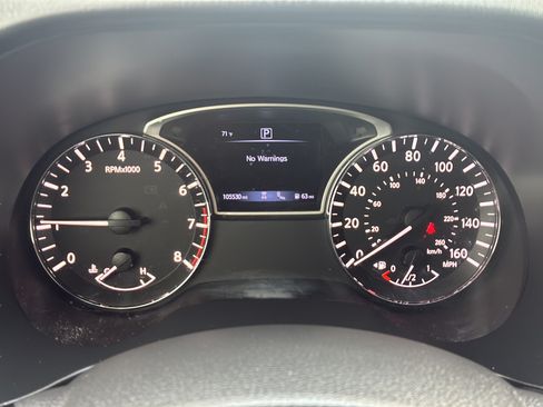 Used 2020 Nissan Pathfinder SL FWD image 34
