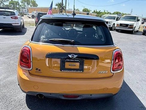 Used 2018 MINI Cooper 2-Door Hardtop FWD image 5