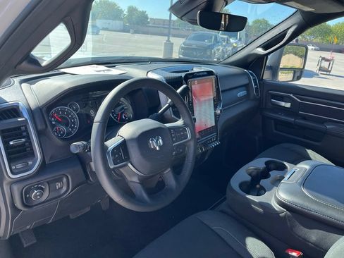 Certified 2025 RAM 2500 Big Horn AWD/4WD image 13