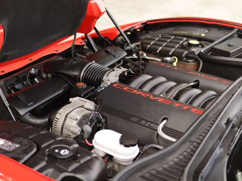 Used 2003 Chevrolet Corvette Convertible w/ Preferred Equipment Group1 RWD image 29